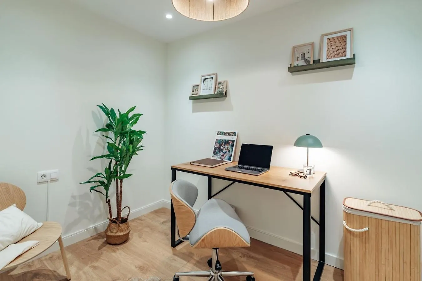 Casa Espriu Apartment Barcelona Spain